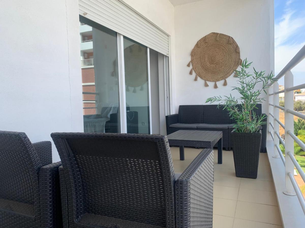 Convistaapartment With Pool Portimão Exteriör bild